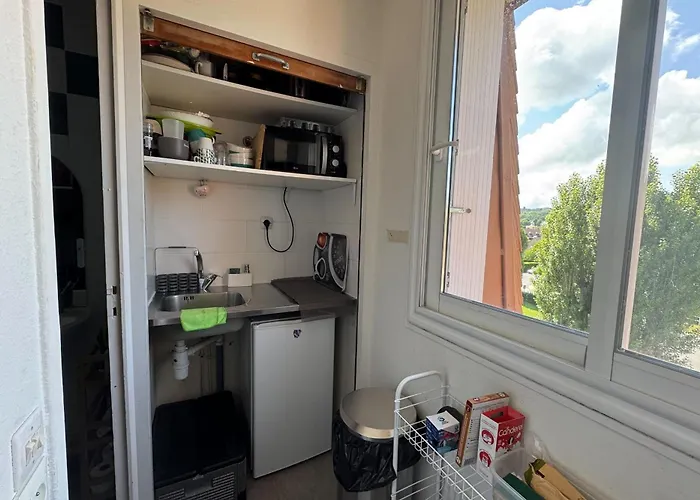 Comfortable At The Foot Of The Houlgate